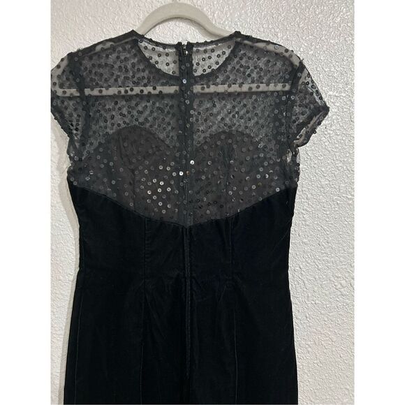 Vintage Black Velvet Sequined netting sweetheart style bodice. Fitted and flatte - Picture 5 of 5